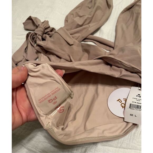 PQ Alex One Piece in Oyster NEW NWT - Picture 6 of 9